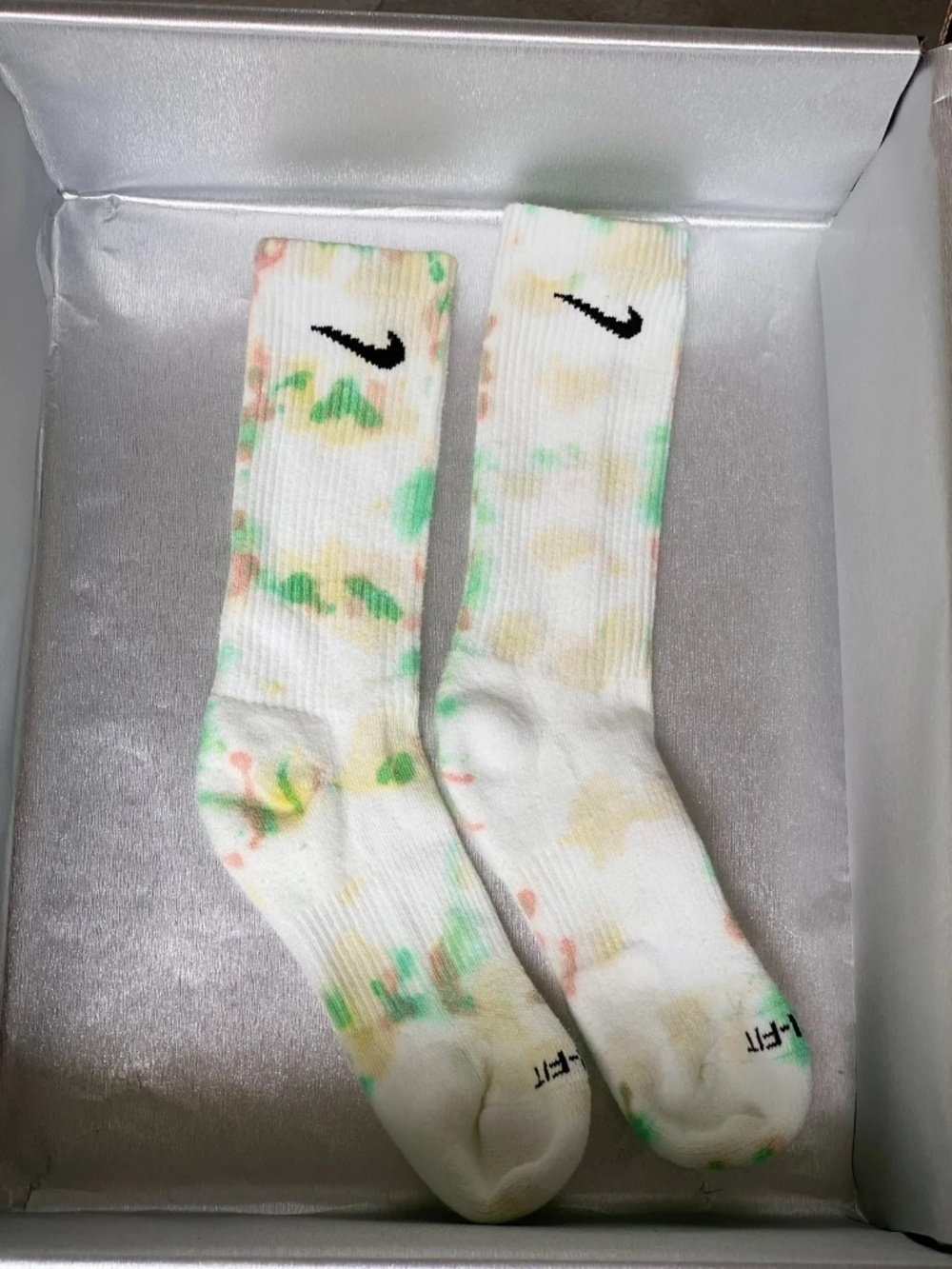 Hayride Tie Dye Crew Socks Adult Medium